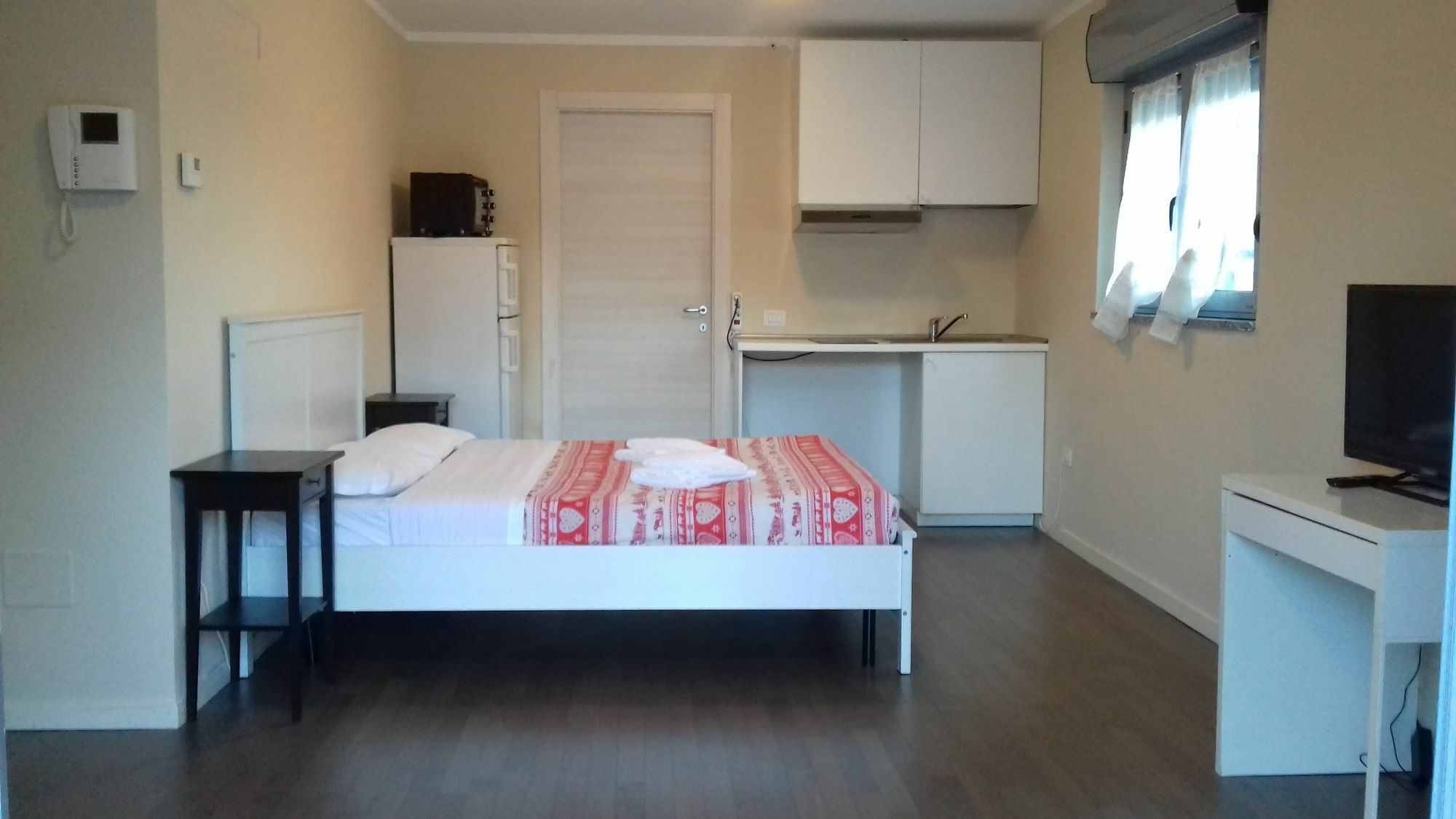 Red Line Apartments Milano Ngoại thất bức ảnh
