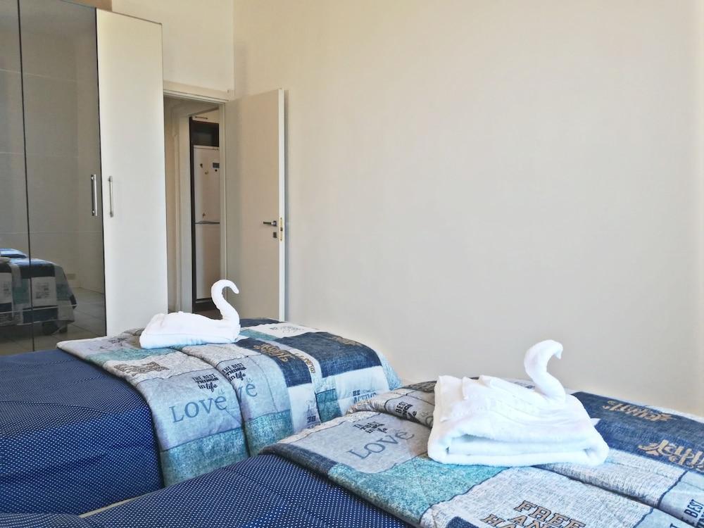 Red Line Apartments Milano Ngoại thất bức ảnh